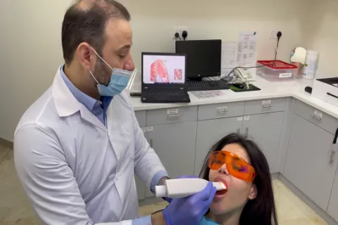 Digital Scan & Custom Clear Aligner Fabrication